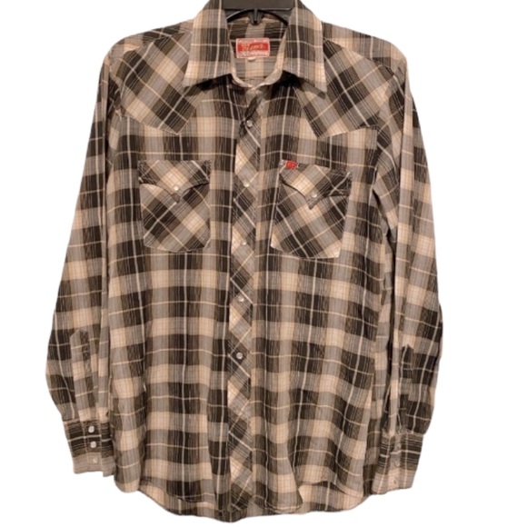 ELY Tops - ELY-PLAINS’ Women’s lightweight plaid print button-up shirt. Size large